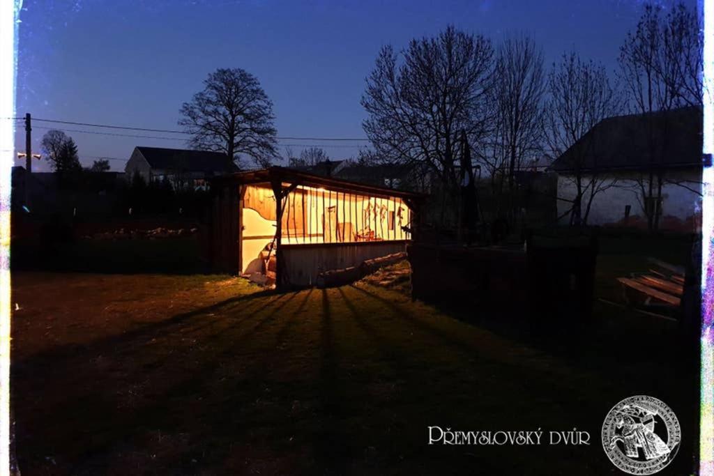 Slezske PavlovicePremyslovsky Dvurアパートメント エクステリア 写真
